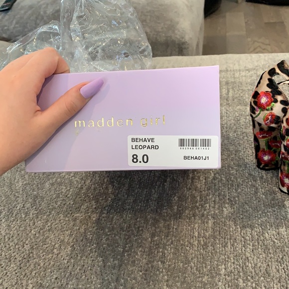 Open toe heeled-sandal - Picture 6 of 6